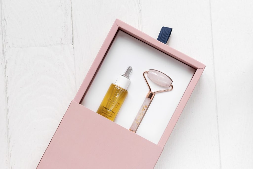 SLAAP Zestaw do Wieczornego Rytuału – Serum Moon Drops i Roller z Różowego Kwarcu